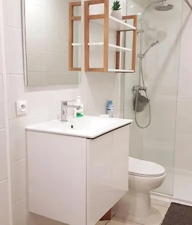 Apartment Place De La Mairie : Joli 2 Pieces Climatise ! Sete